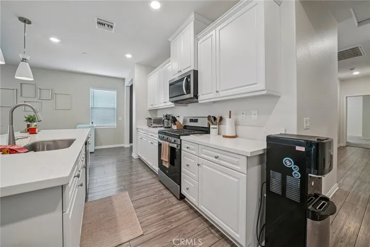 41018 Chambord, Lake Elsinore, California 92532