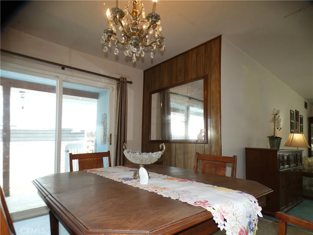 Lovely formal dining room