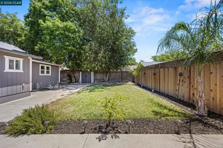 149 W 11th St, Pittsburg, California 94565