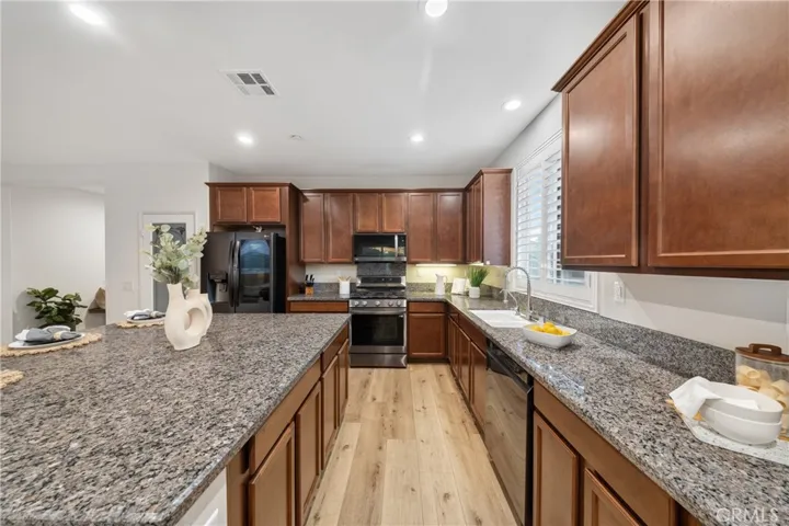 Kitchen 1