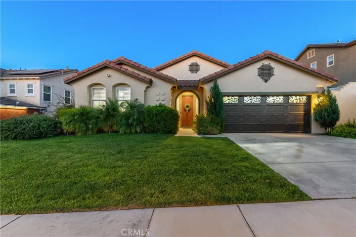 Front view, home facing north