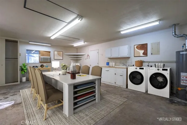 Shop w/Laundry Area