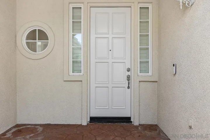 672 Inverlochy Drive, Fallbrook, California 92028 — photo 4