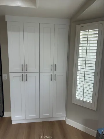 Plenty on storage in kitchen