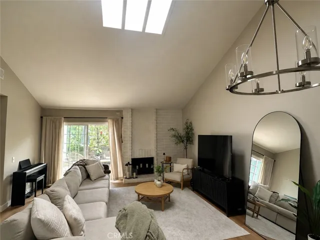 Spacious living room