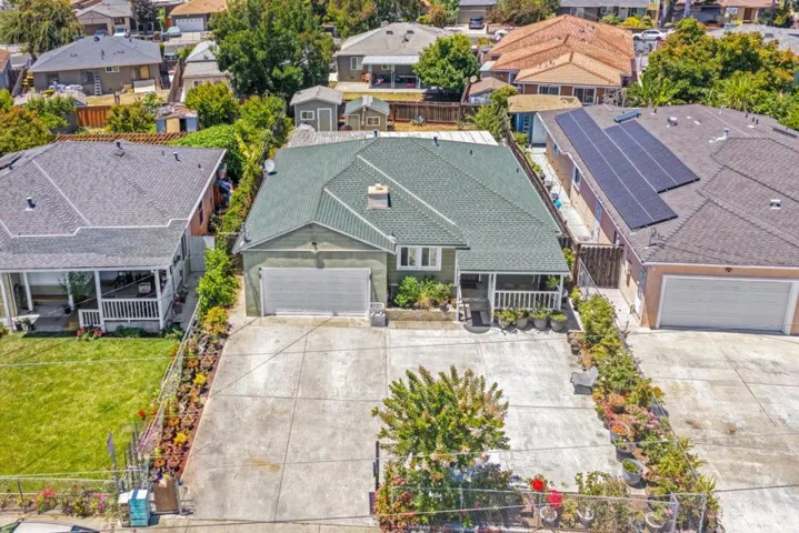 123 Gardenia Way, East Palo Alto, California 94303