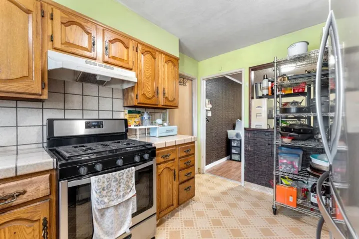 123 Gardenia Way, East Palo Alto, California 94303