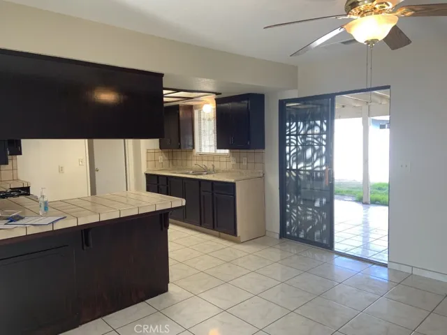 922 E Elm, Tulare, California 93274