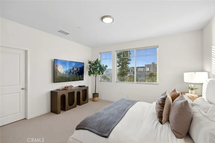 145 Episode, Irvine, California 92618