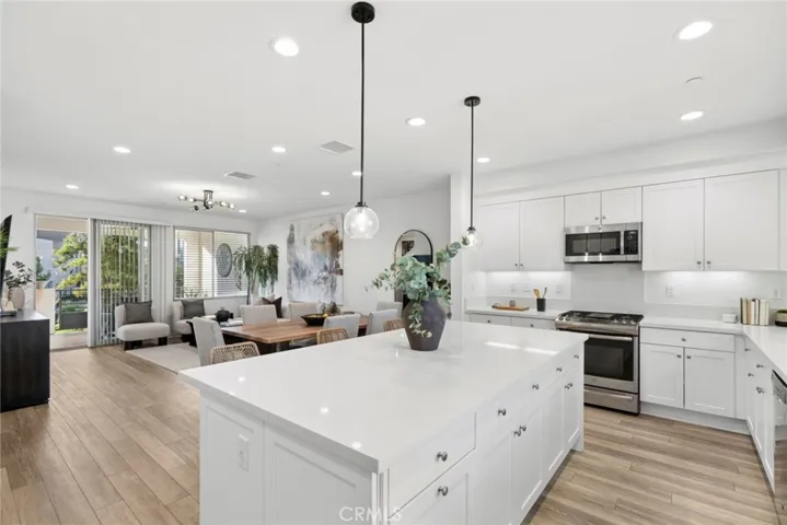 145 Episode, Irvine, California 92618