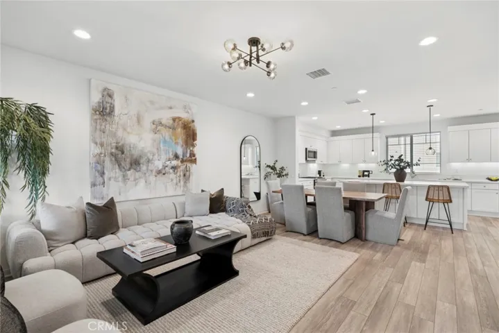 145 Episode, Irvine, California 92618
