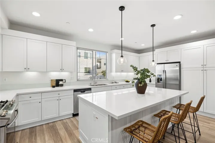 145 Episode, Irvine, California 92618