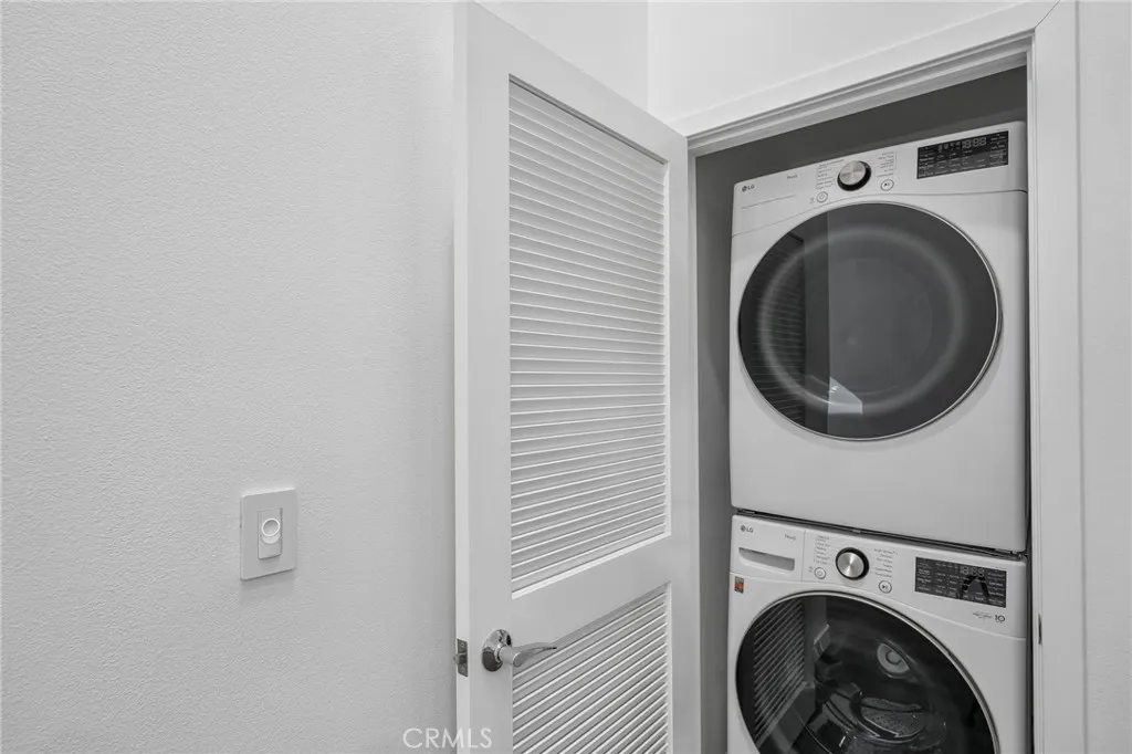 Laundry on middle level