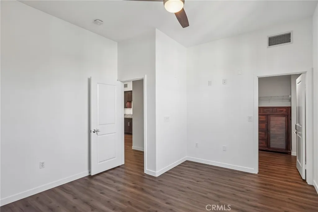 Great Walk-in closet