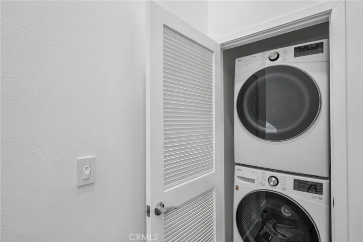 Laundry on middle level