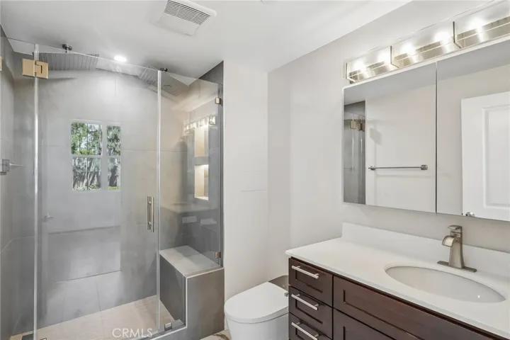 Mind-blowing Bathroom!