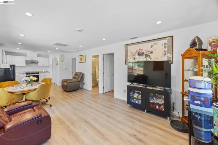 2000 Miramar Ave, Castro Valley, California 94578