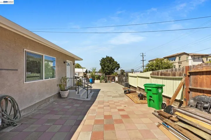 2000 Miramar Ave, Castro Valley, California 94578