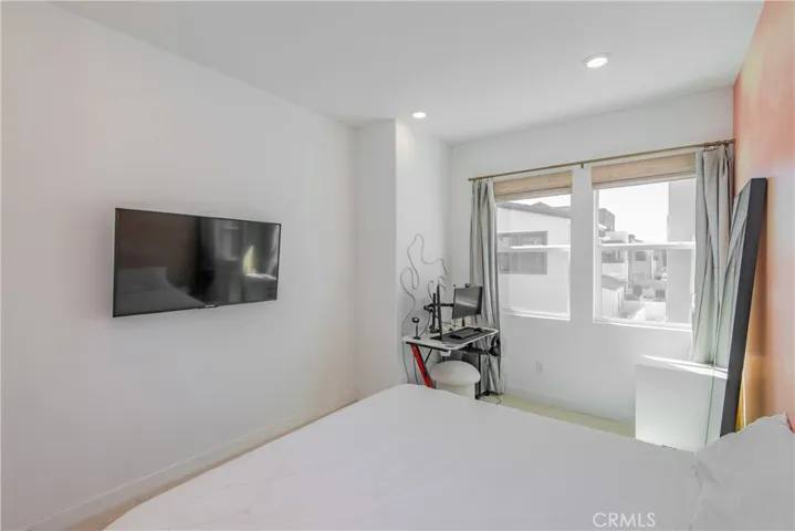 27466 Mercantile Court 203, Valencia, California 91381