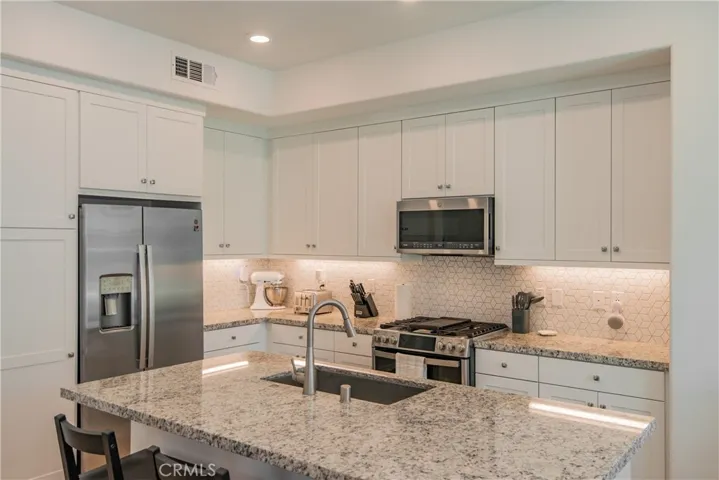 27466 Mercantile Court 203, Valencia, California 91381