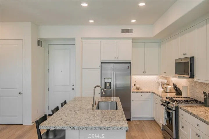 27466 Mercantile Court 203, Valencia, California 91381