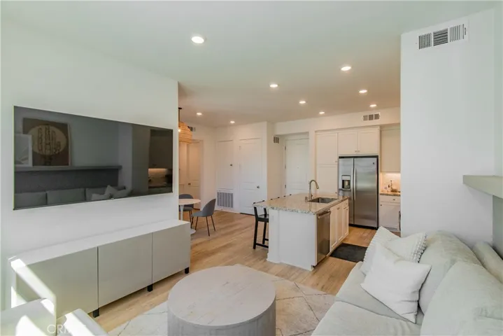27466 Mercantile Court 203, Valencia, California 91381