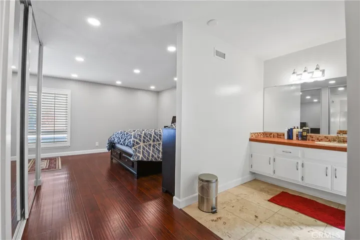 13092 Ranchwood Road, Tustin, California 92782