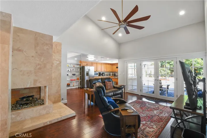 13092 Ranchwood Road, Tustin, California 92782