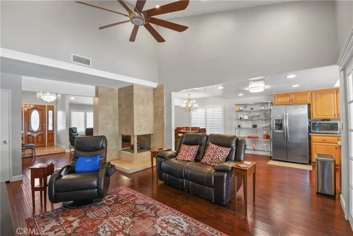 13092 Ranchwood Road, Tustin, California 92782