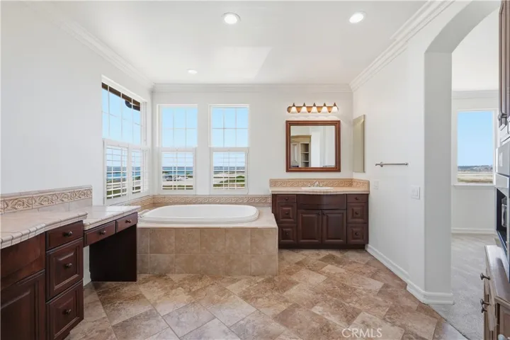 5571 Ocean Terrace, Huntington Beach, California 92648