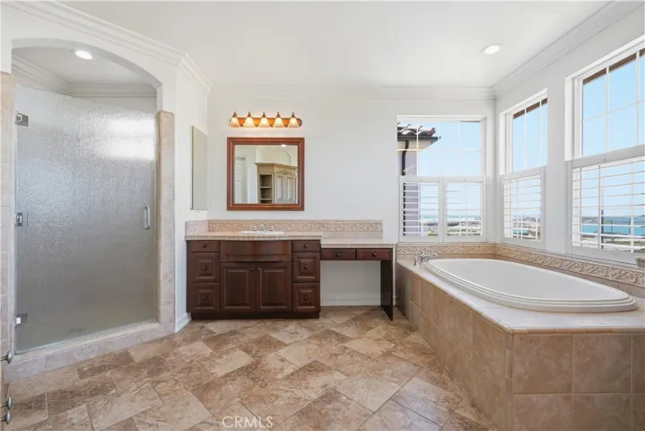 5571 Ocean Terrace, Huntington Beach, California 92648