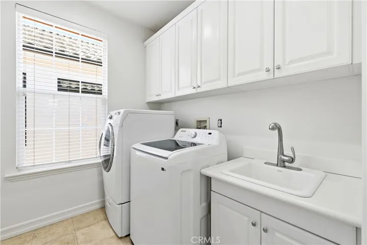 5571 Ocean Terrace, Huntington Beach, California 92648