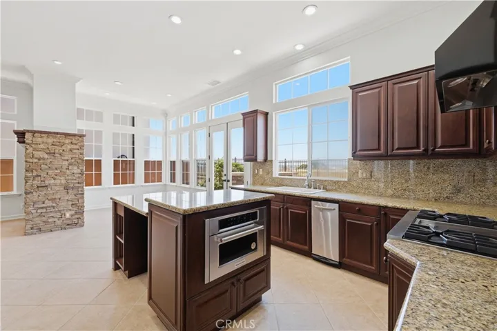 5571 Ocean Terrace, Huntington Beach, California 92648