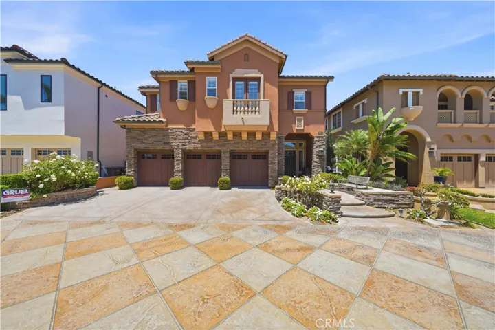 5571 Ocean Terrace, Huntington Beach, California 92648