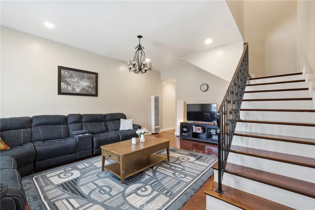 2316 S Alma, San Pedro, California 90731 — photo 4