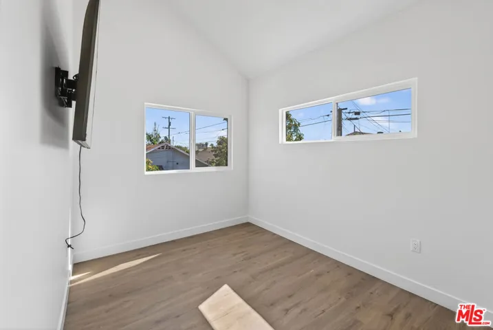 678 E 45th Street, Los Angeles, California 90011