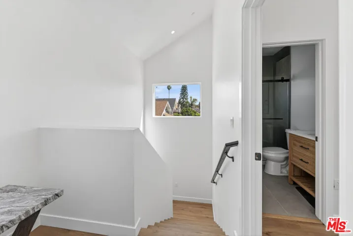 678 E 45th Street, Los Angeles, California 90011