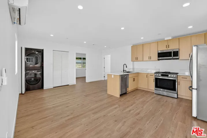 678 E 45th Street, Los Angeles, California 90011