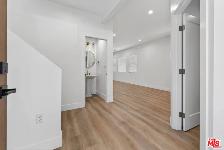 678 E 45th Street, Los Angeles, California 90011