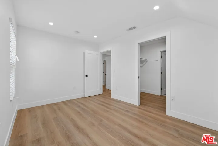 678 E 45th Street, Los Angeles, California 90011