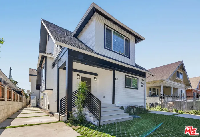 678 E 45th Street, Los Angeles, California 90011