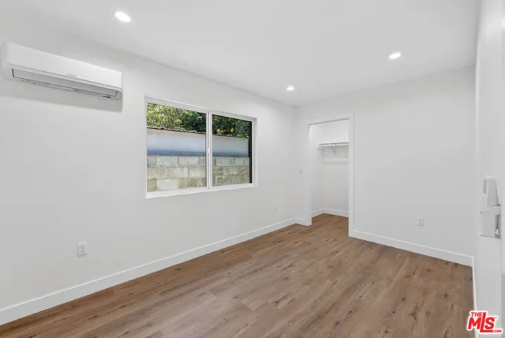 678 E 45th Street, Los Angeles, California 90011
