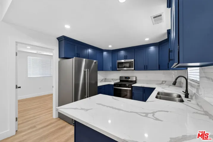 678 E 45th Street, Los Angeles, California 90011