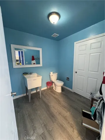 26502 Ruether Avenue 116, Santa Clarita, California 91350