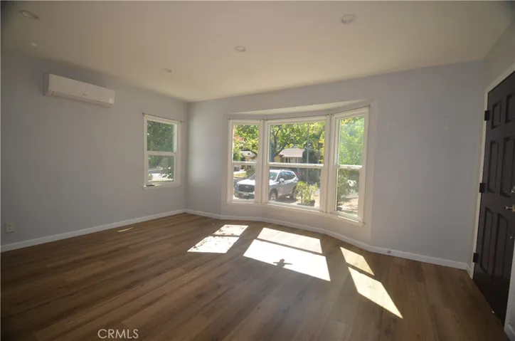 7024 Balcom, Reseda, California 91335 — photo 5