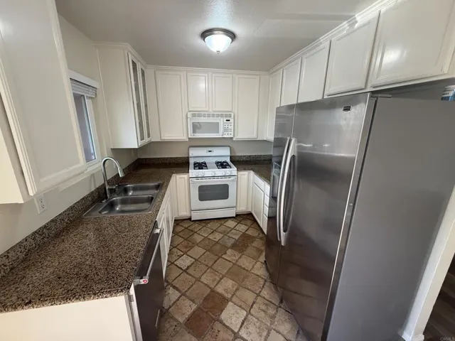 502 Calle Montecito 18, Oceanside, California 92057