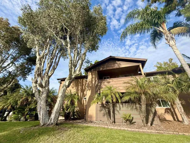 502 Calle Montecito 18, Oceanside, California 92057