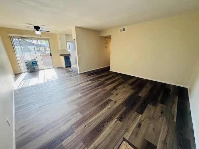 502 Calle Montecito 18, Oceanside, California 92057