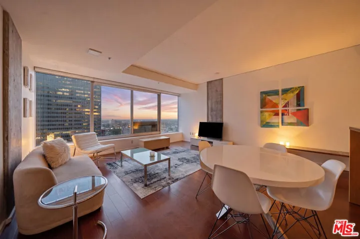 1155 S Grand Avenue 1405, Los Angeles, California 90015