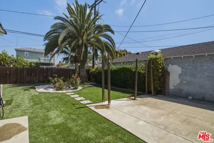 801 W Columbia Street, Long Beach, California 90806
